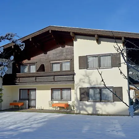 Haus Hager - Maria Hager * 엘마우