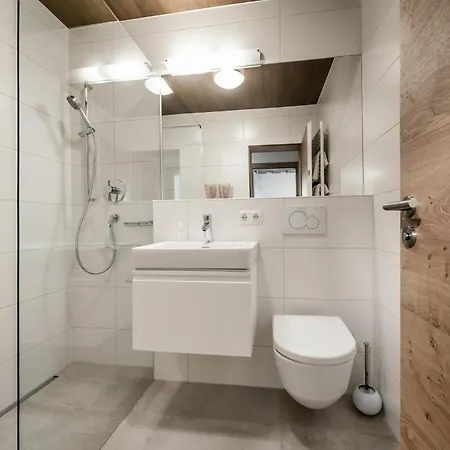 Haus Hager - Maria Hager *